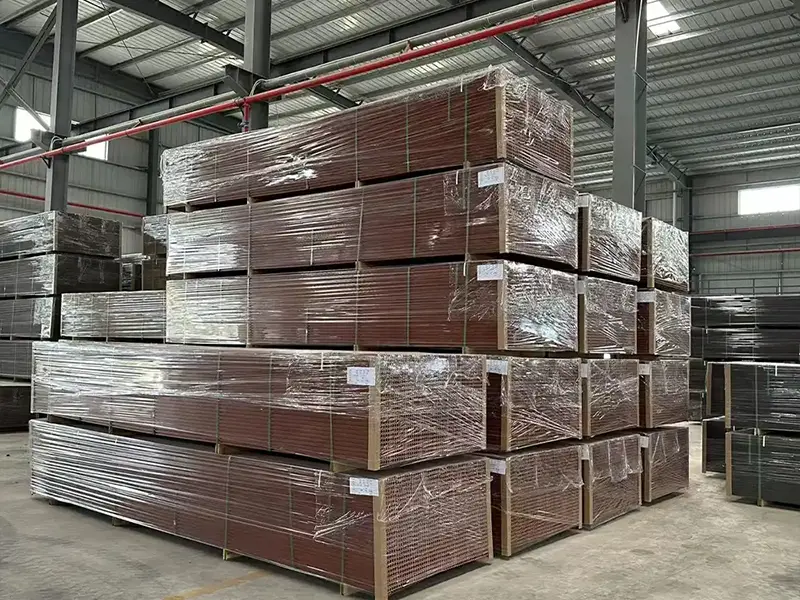 Inventory picture of LEBK plastic wood factory warehouse