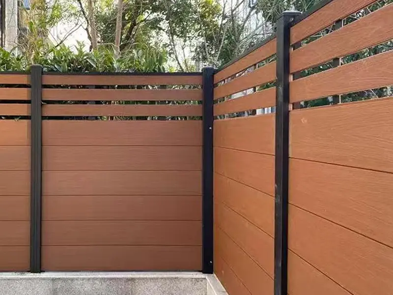 Pictures of WPC fence usage scenarios
